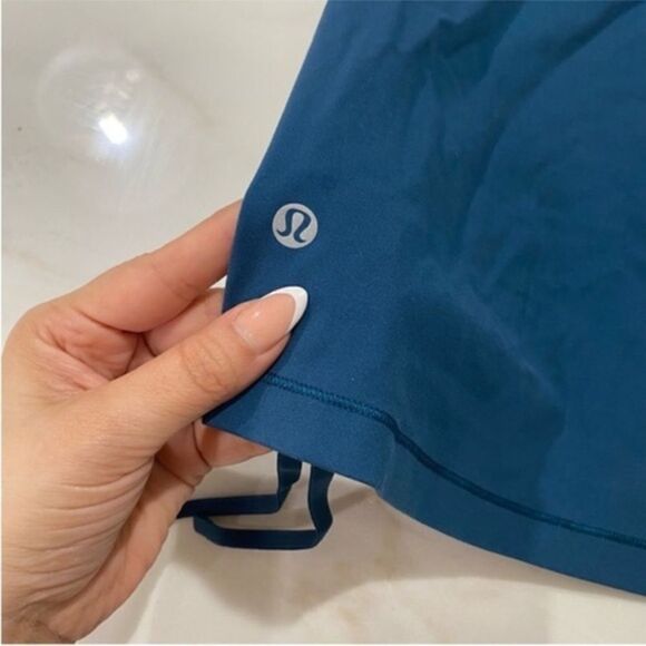 Lululemon Tank Top size 6 Mesh back panel ruched sides‎ - Picture 4 of 6